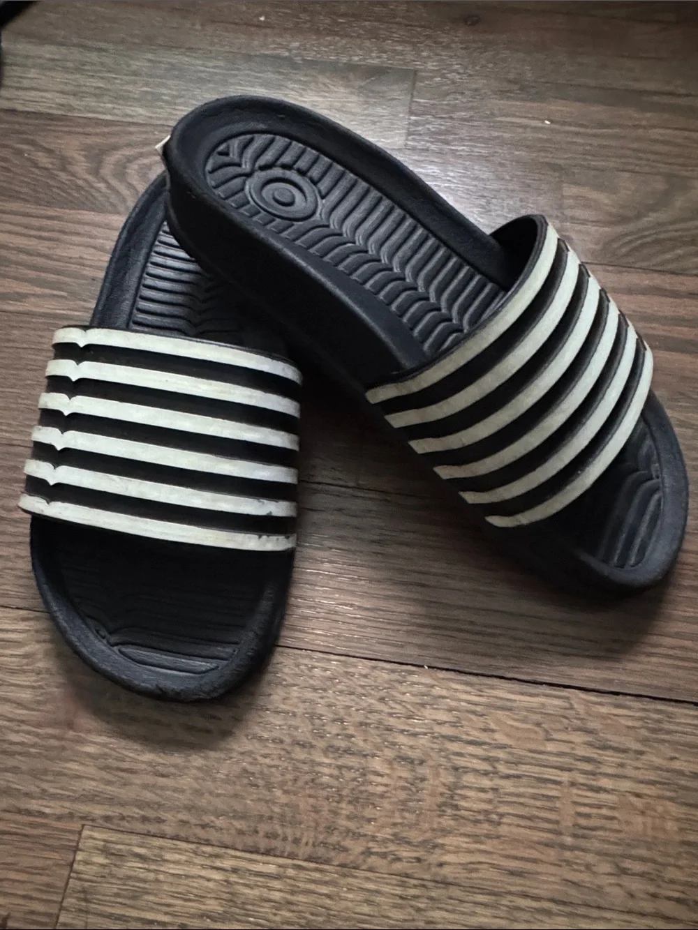 Hunter Black and White Kids Slide Sandals